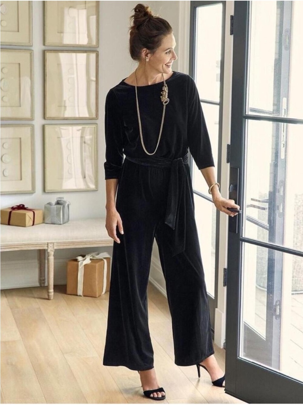 CHICOS travelers VELVET JUMPSUIT velour BLACK NWT Chicos size 1 (US 8/10)